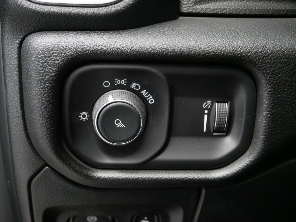 Thumbnail: 2023 RAM 1500 - 25