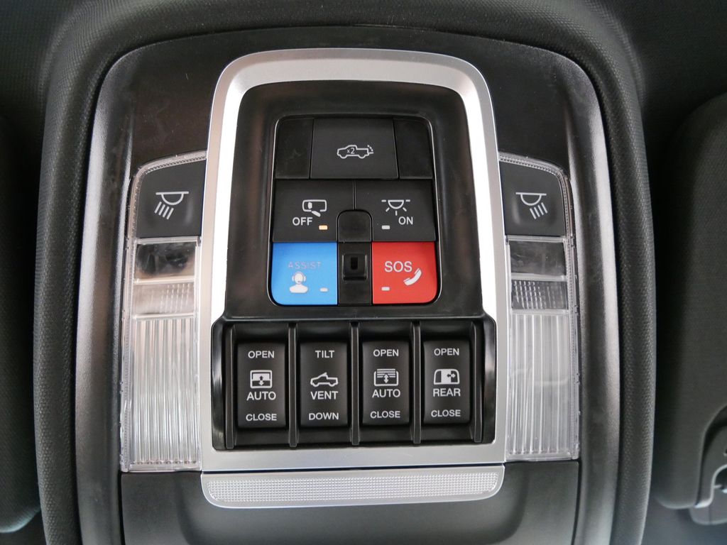 Thumbnail: 2026 RAM 1500 - 26