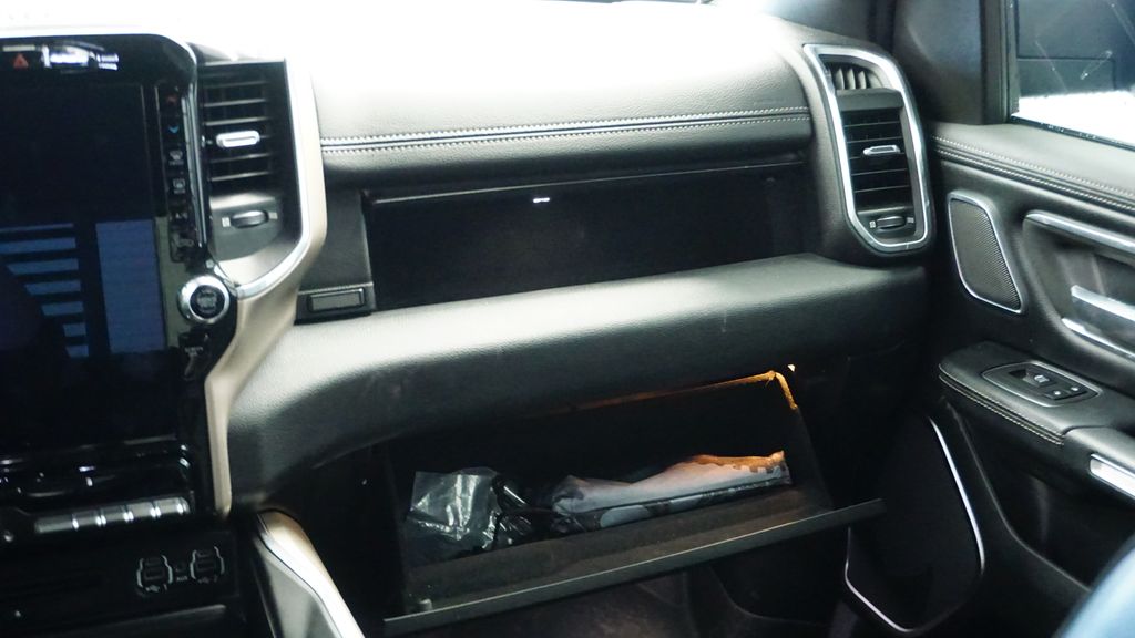 Thumbnail: 2019 RAM 1500 - 27