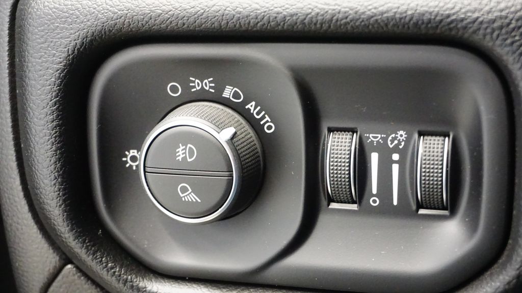 Thumbnail: 2019 RAM 1500 - 29