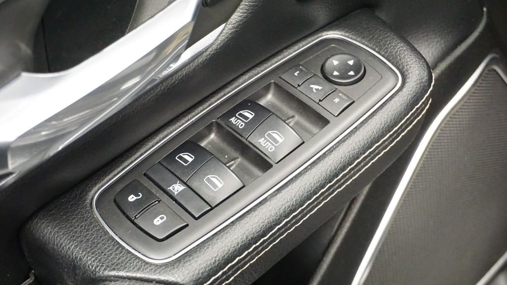 Thumbnail: 2019 RAM 1500 - 28