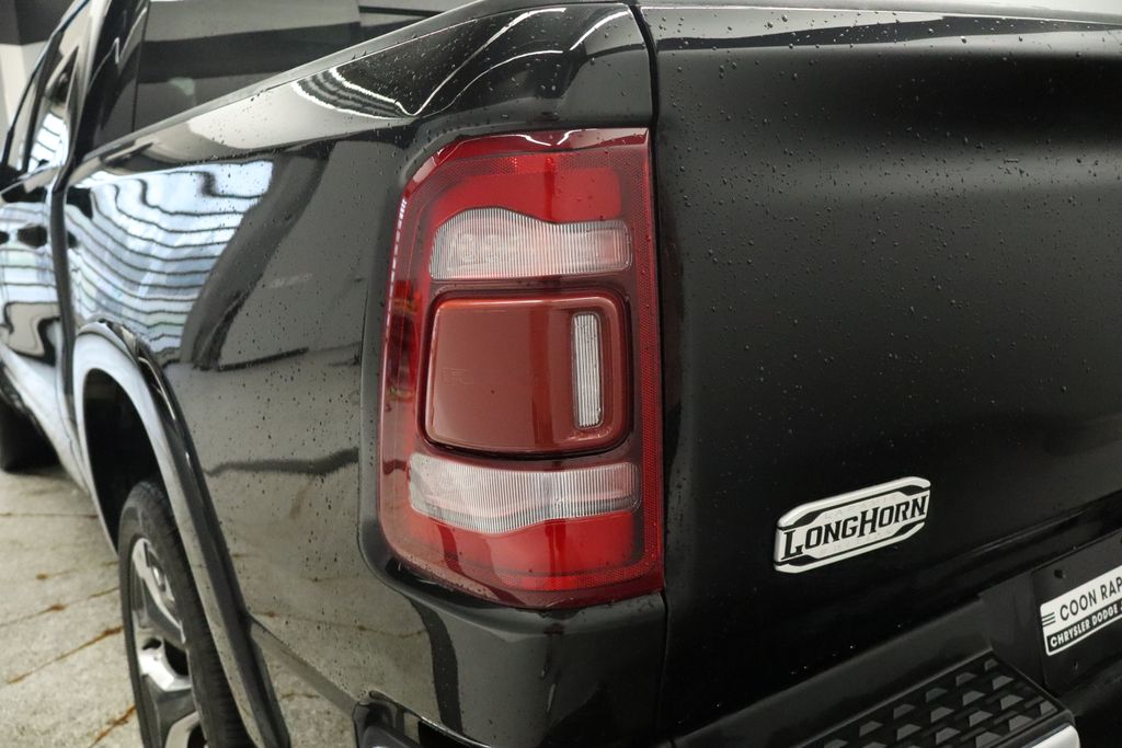 Thumbnail: 2019 RAM 1500 - 30