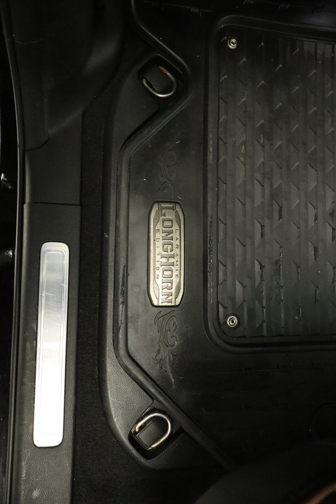 Thumbnail: 2019 RAM 1500 - 19