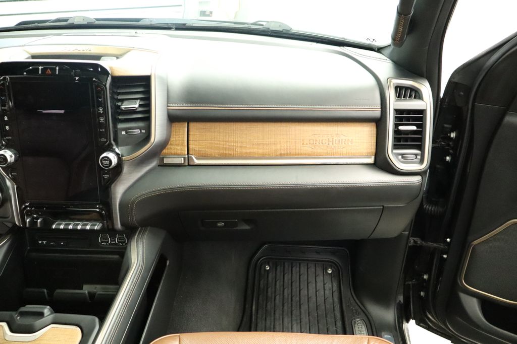 Thumbnail: 2019 RAM 1500 - 34
