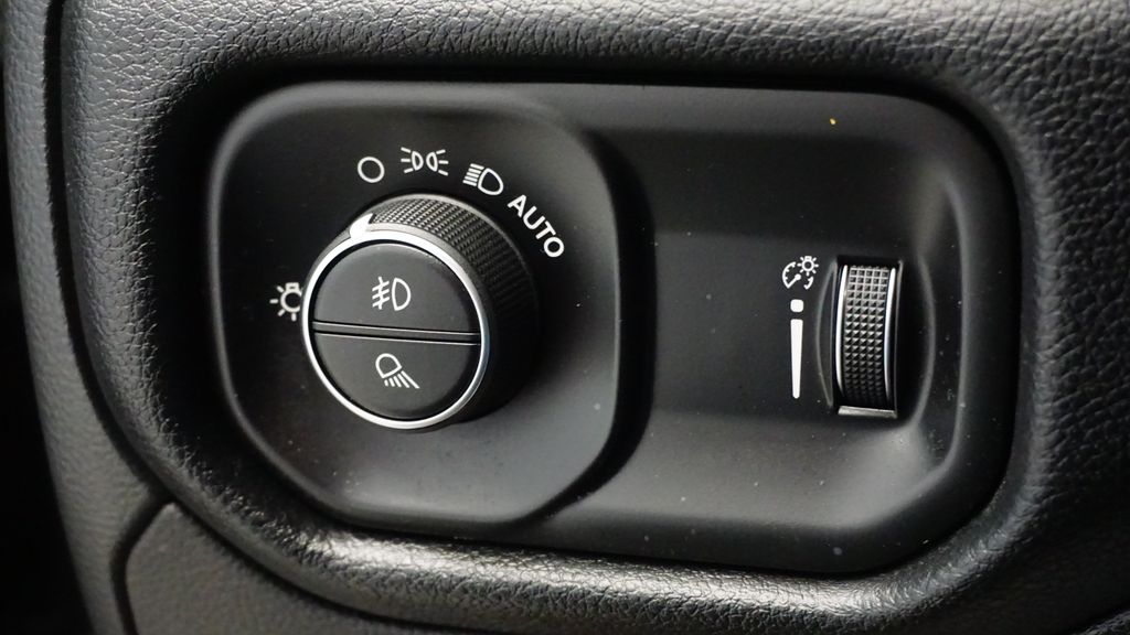 Thumbnail: 2021 RAM 1500 - 29