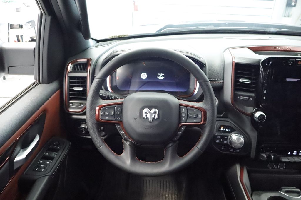 Thumbnail: 2025 RAM 1500 - 9