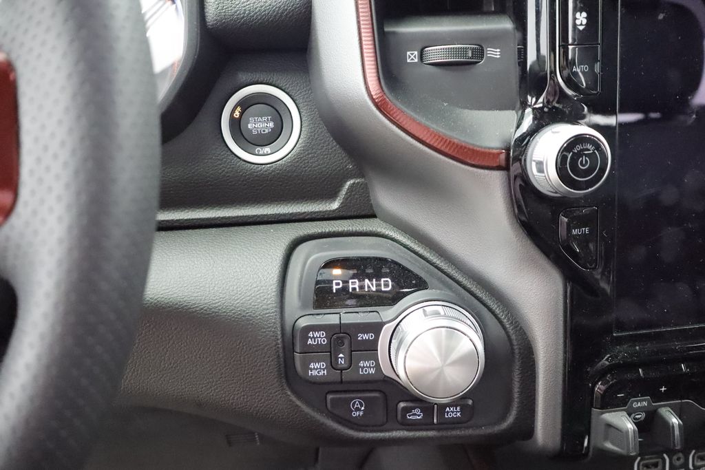 Thumbnail: 2025 RAM 1500 - 29
