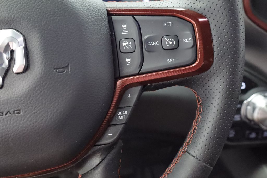 Thumbnail: 2025 RAM 1500 - 28