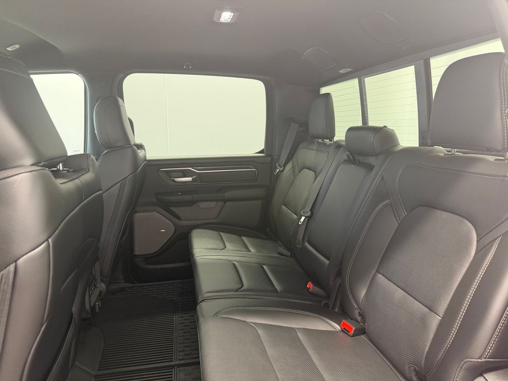 Thumbnail: 2026 RAM 1500 - 9