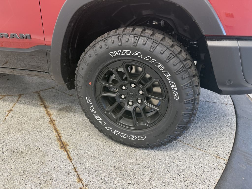 Thumbnail: 2026 RAM 1500 - 7
