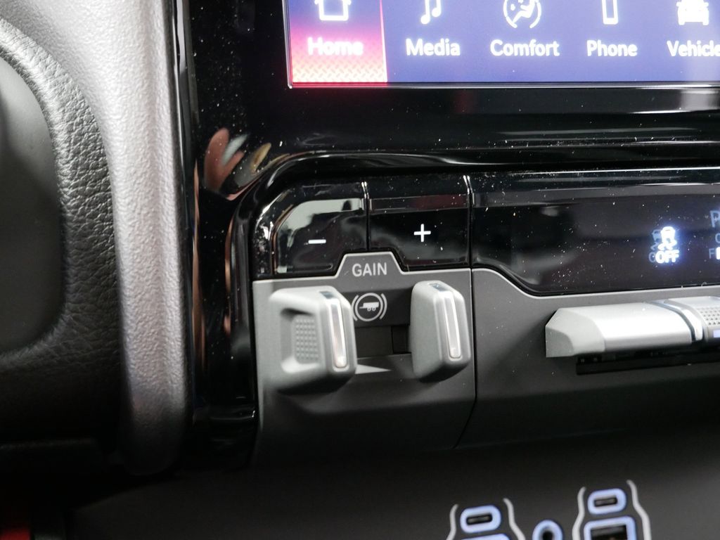 Thumbnail: 2026 RAM 1500 - 38