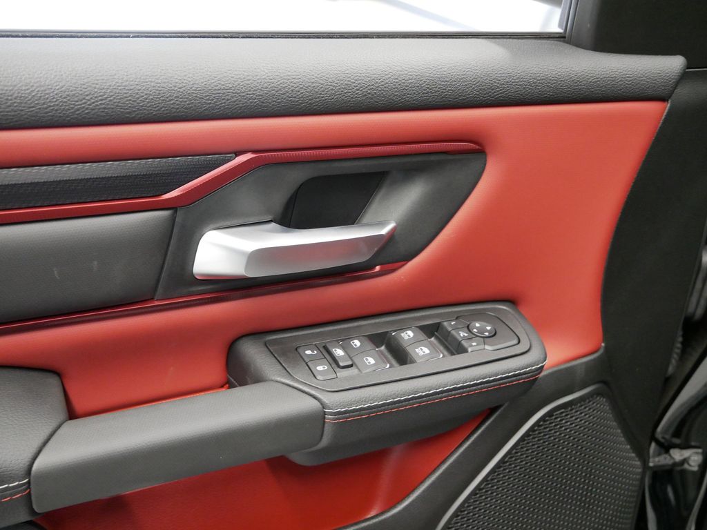 Thumbnail: 2026 RAM 1500 - 18