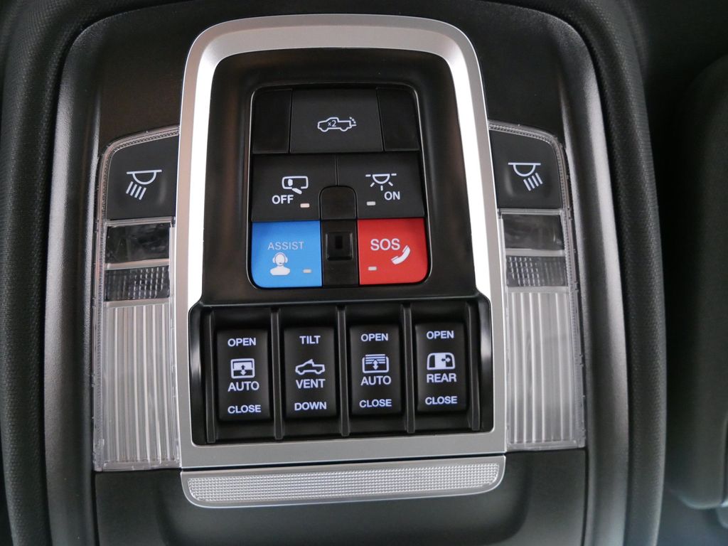 Thumbnail: 2026 RAM 1500 - 26
