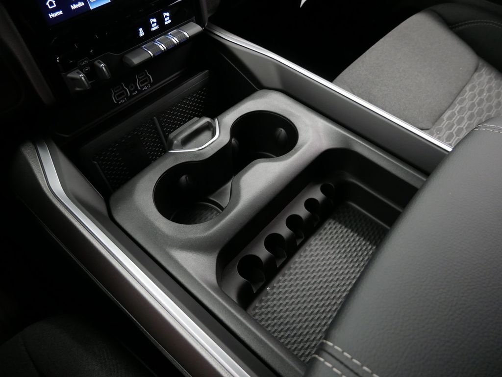 Thumbnail: 2026 RAM 1500 - 25