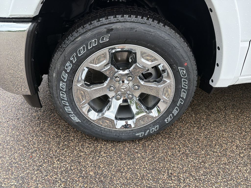 Thumbnail: 2026 RAM 1500 - 8