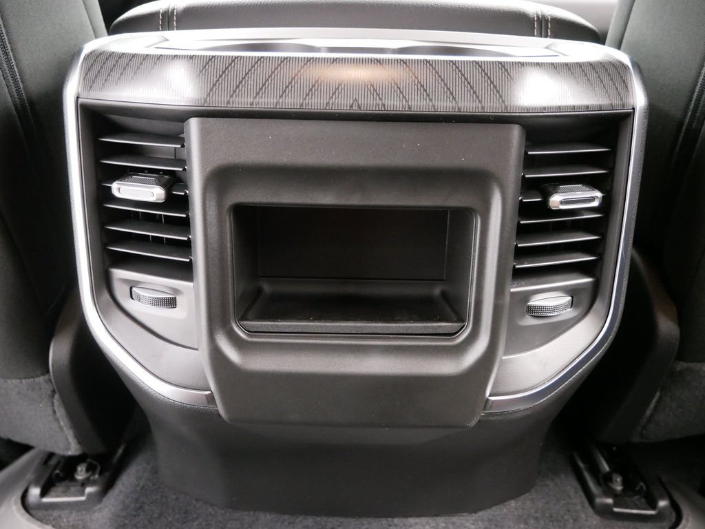 Thumbnail: 2026 RAM 1500 - 18