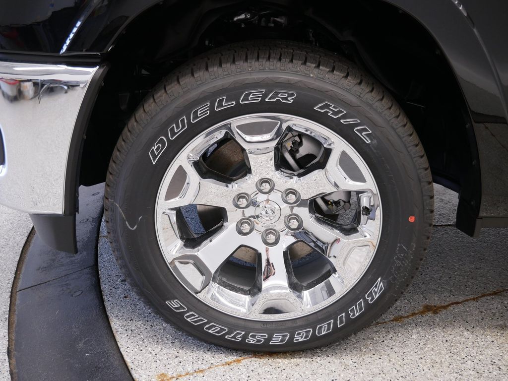 Thumbnail: 2026 RAM 1500 - 7