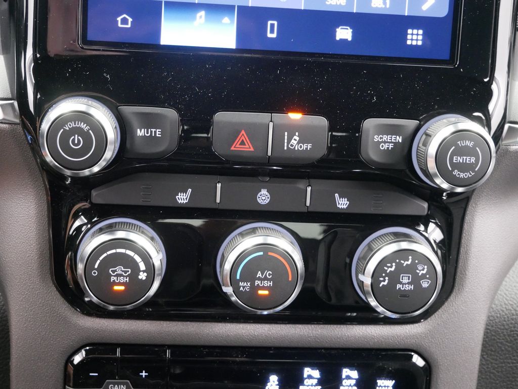 Thumbnail: 2026 RAM 1500 - 24