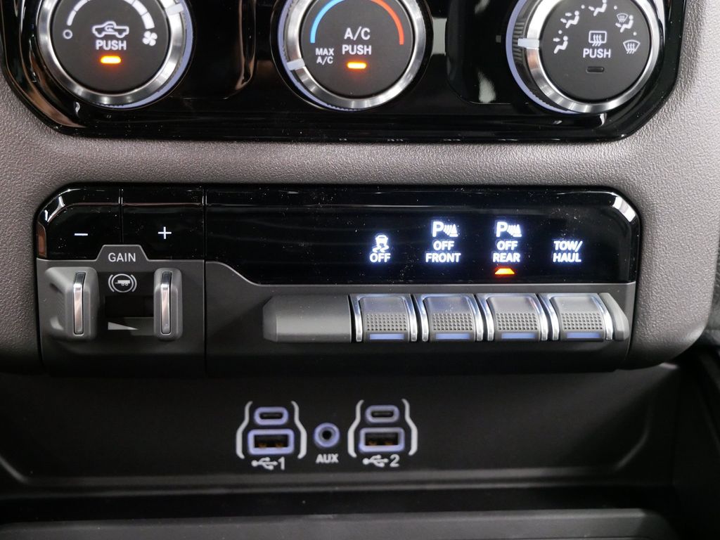 Thumbnail: 2026 RAM 1500 - 25