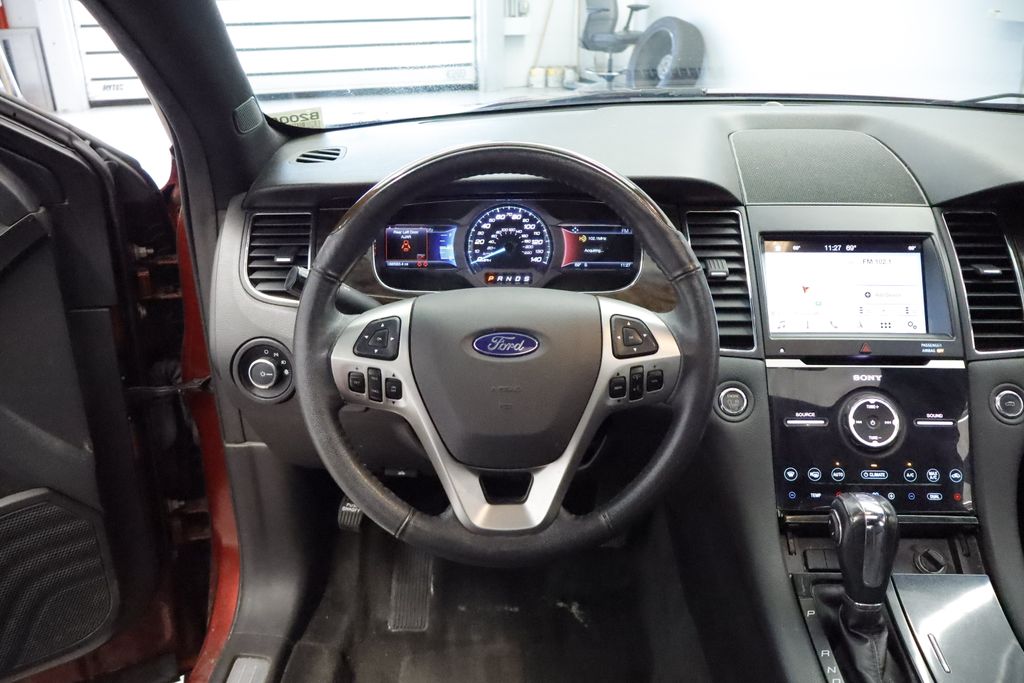 Thumbnail: 2018 Ford Taurus - 11
