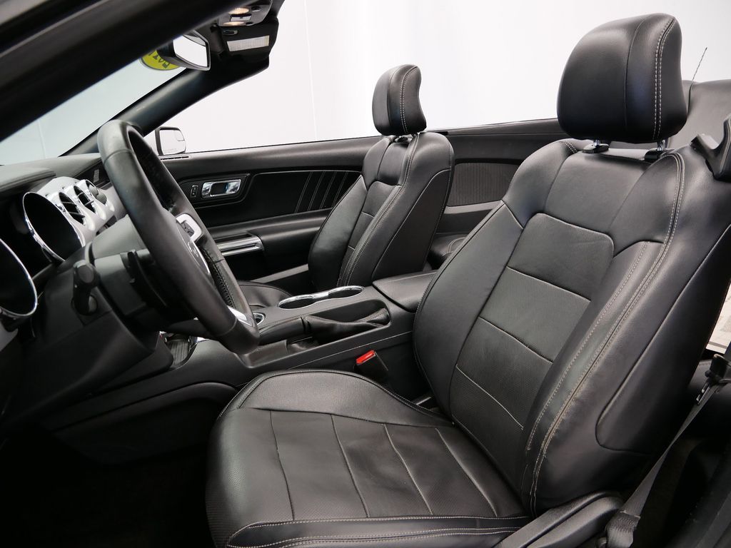 Thumbnail: 2017 Ford Mustang - 9