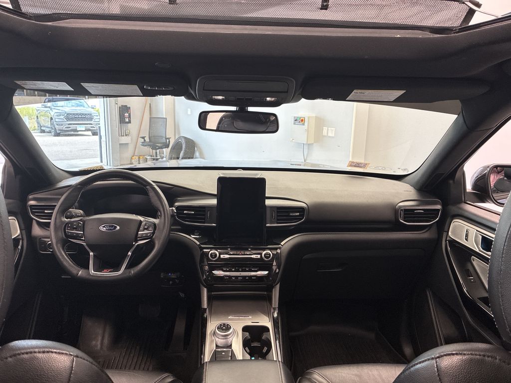 Thumbnail: 2021 Ford Explorer - 9
