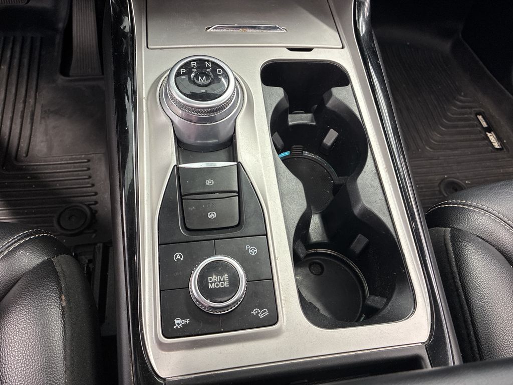 Thumbnail: 2021 Ford Explorer - 15