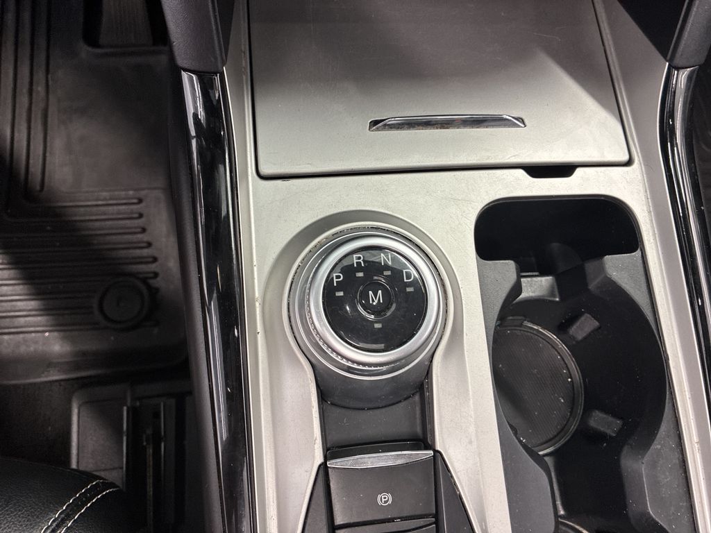 Thumbnail: 2021 Ford Explorer - 29
