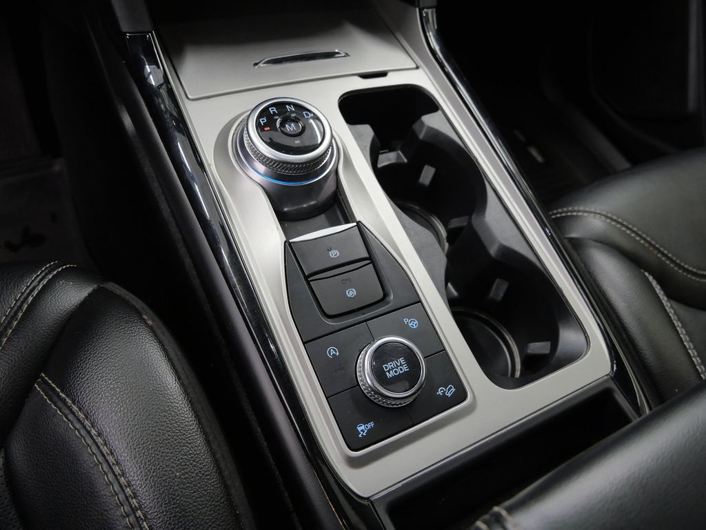 Thumbnail: 2021 Ford Explorer - 12