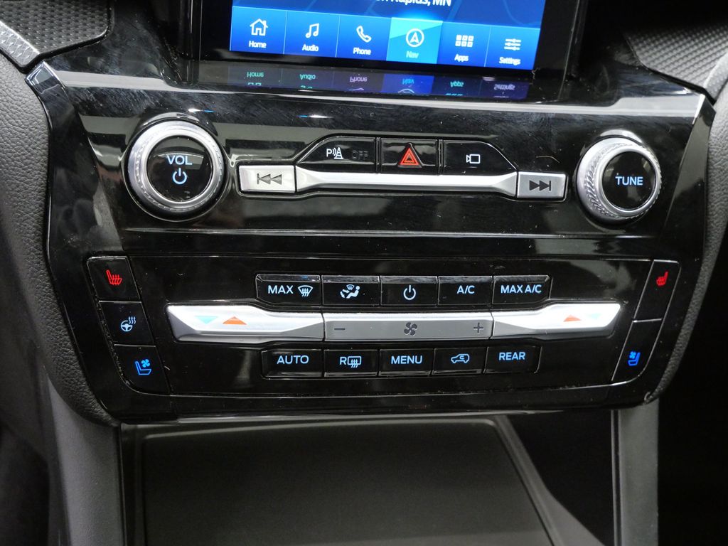 Thumbnail: 2021 Ford Explorer - 24