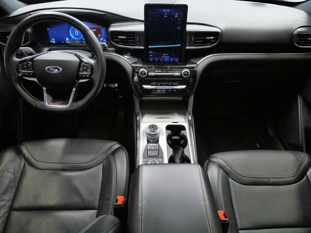 Thumbnail: 2021 Ford Explorer - 8