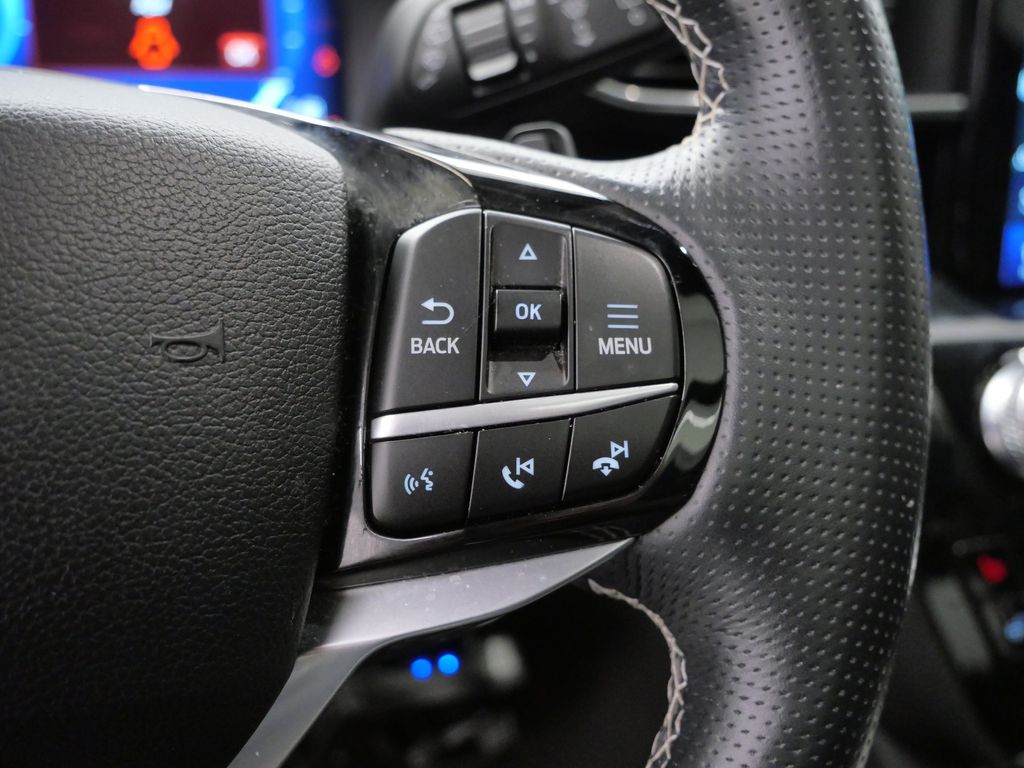 Thumbnail: 2021 Ford Explorer - 22