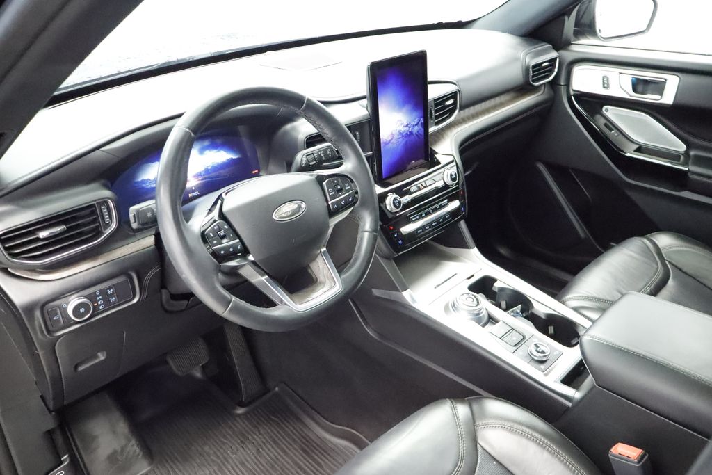 Thumbnail: 2022 Ford Explorer - 11