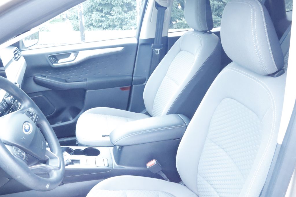 Thumbnail: 2020 Ford Escape - 9
