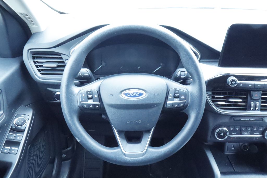Thumbnail: 2020 Ford Escape - 8