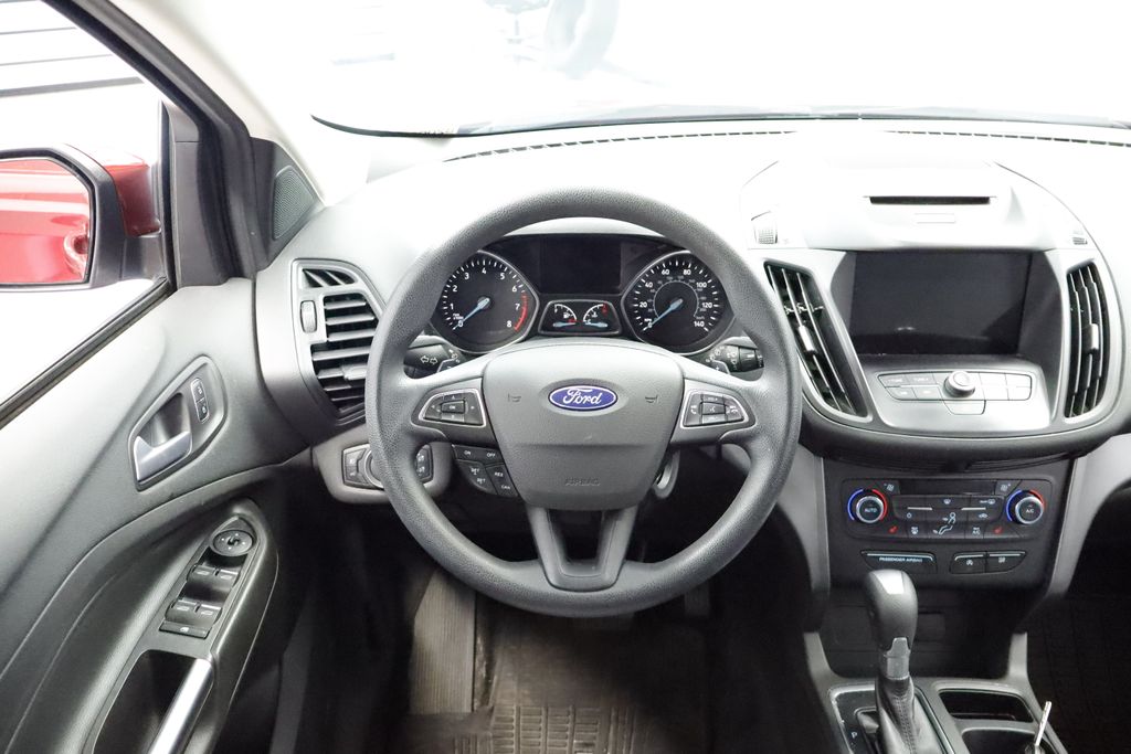 Thumbnail: 2017 Ford Escape - 9