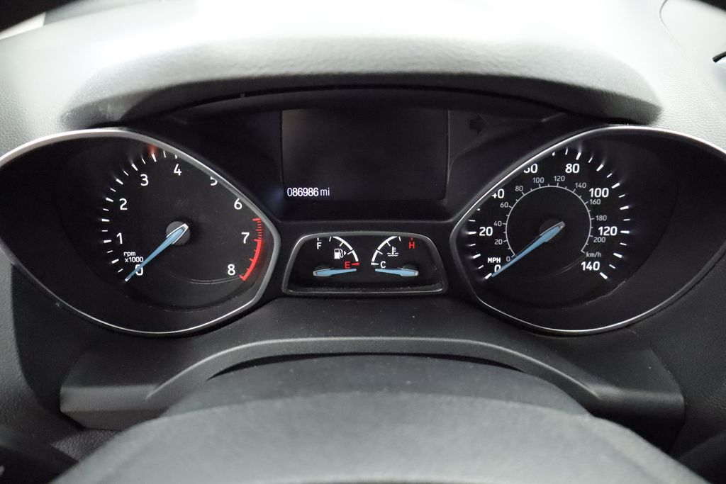 Thumbnail: 2017 Ford Escape - 16