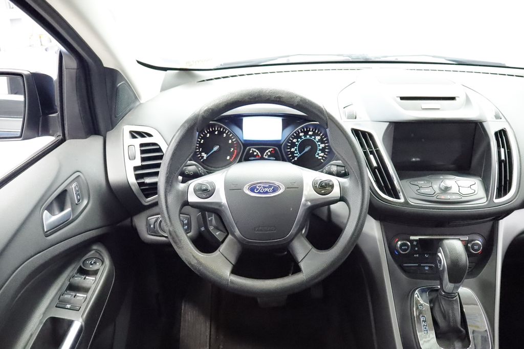 Thumbnail: 2016 Ford Escape - 8