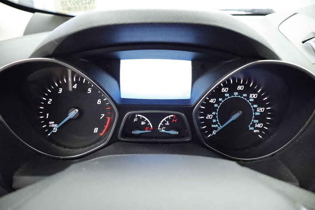 Thumbnail: 2016 Ford Escape - 14