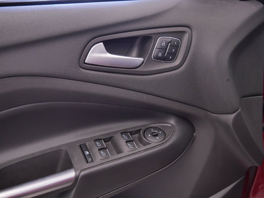 Thumbnail: 2018 Ford Escape - 19