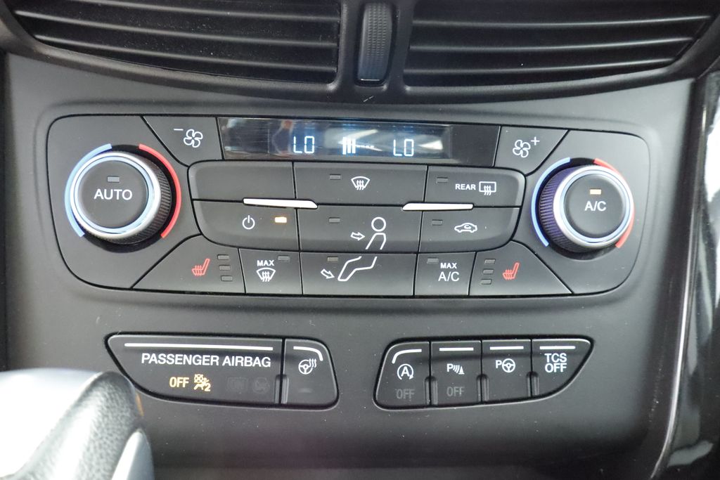 Thumbnail: 2019 Ford Escape - 30