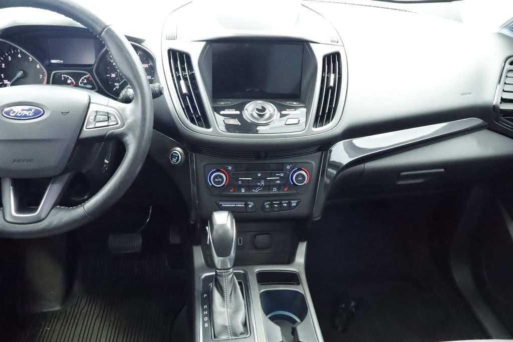 Thumbnail: 2019 Ford Escape - 11