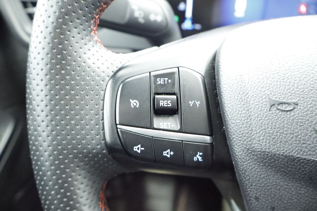 Thumbnail: 2023 Ford Escape - 29
