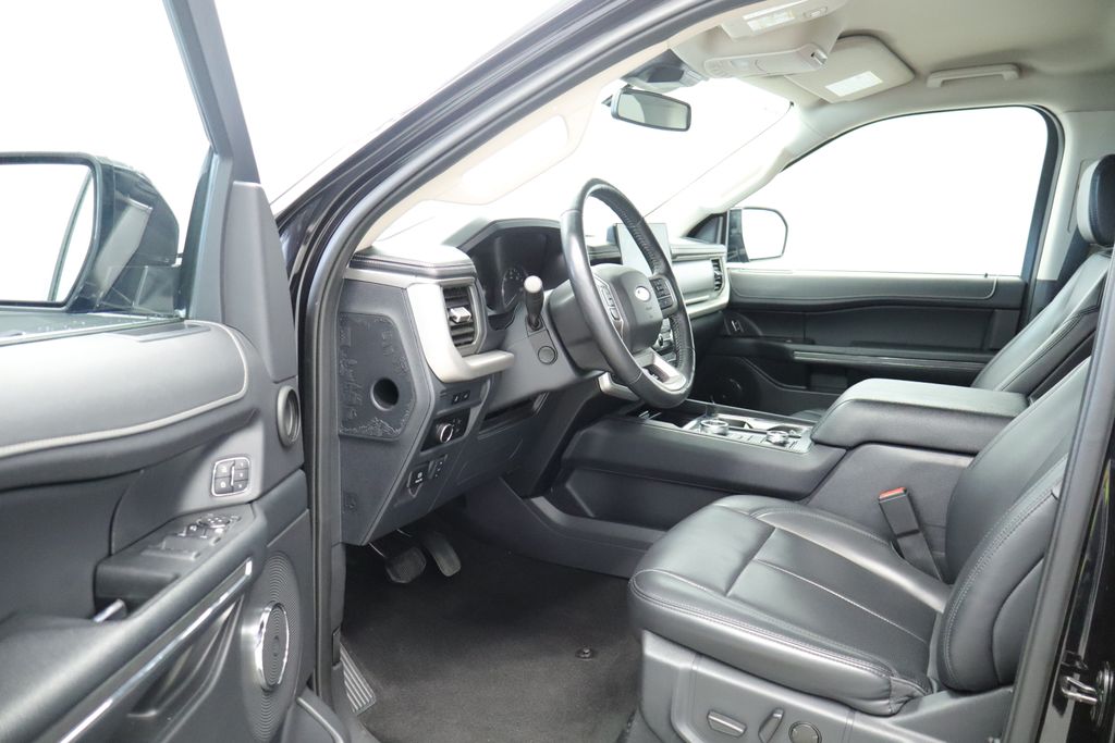 Thumbnail: 2024 Ford Expedition - 10
