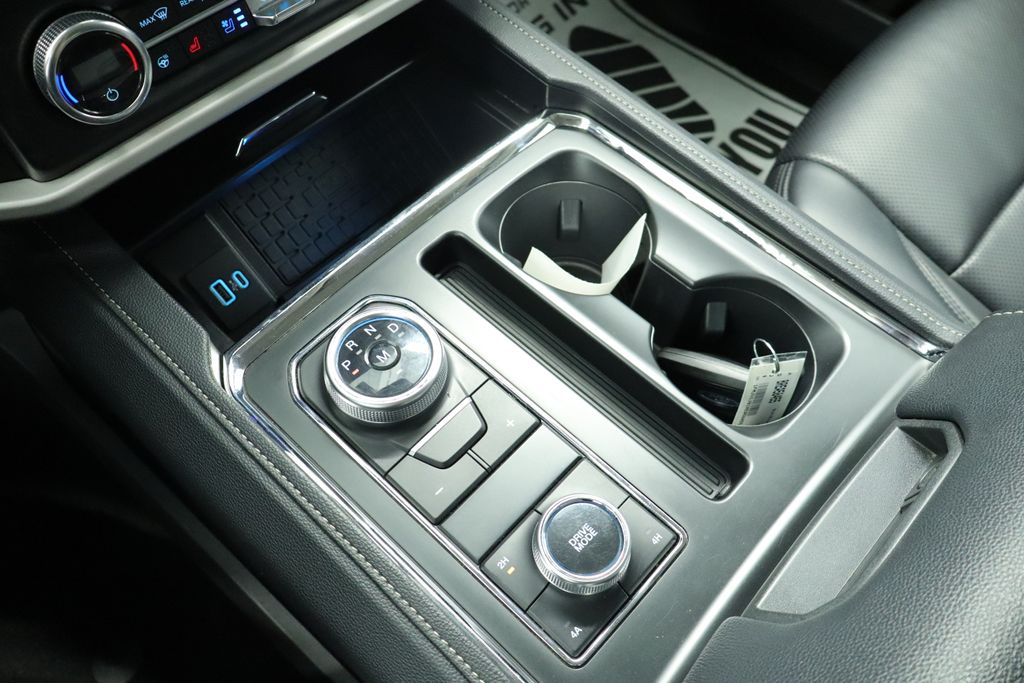 Thumbnail: 2024 Ford Expedition - 34