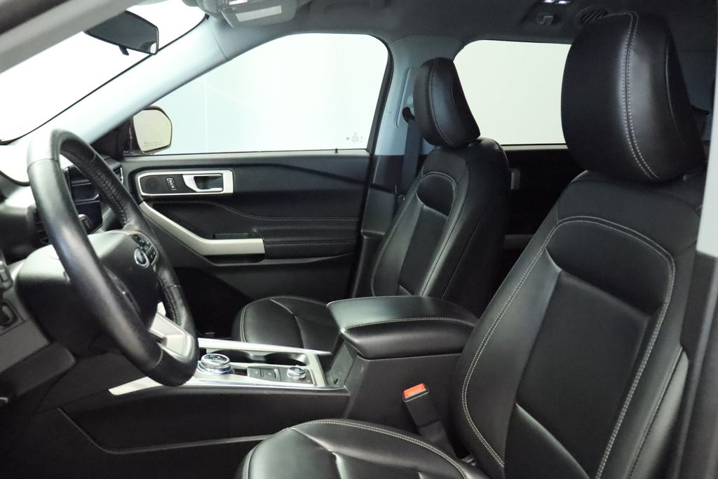 Thumbnail: 2023 Ford Explorer - 10