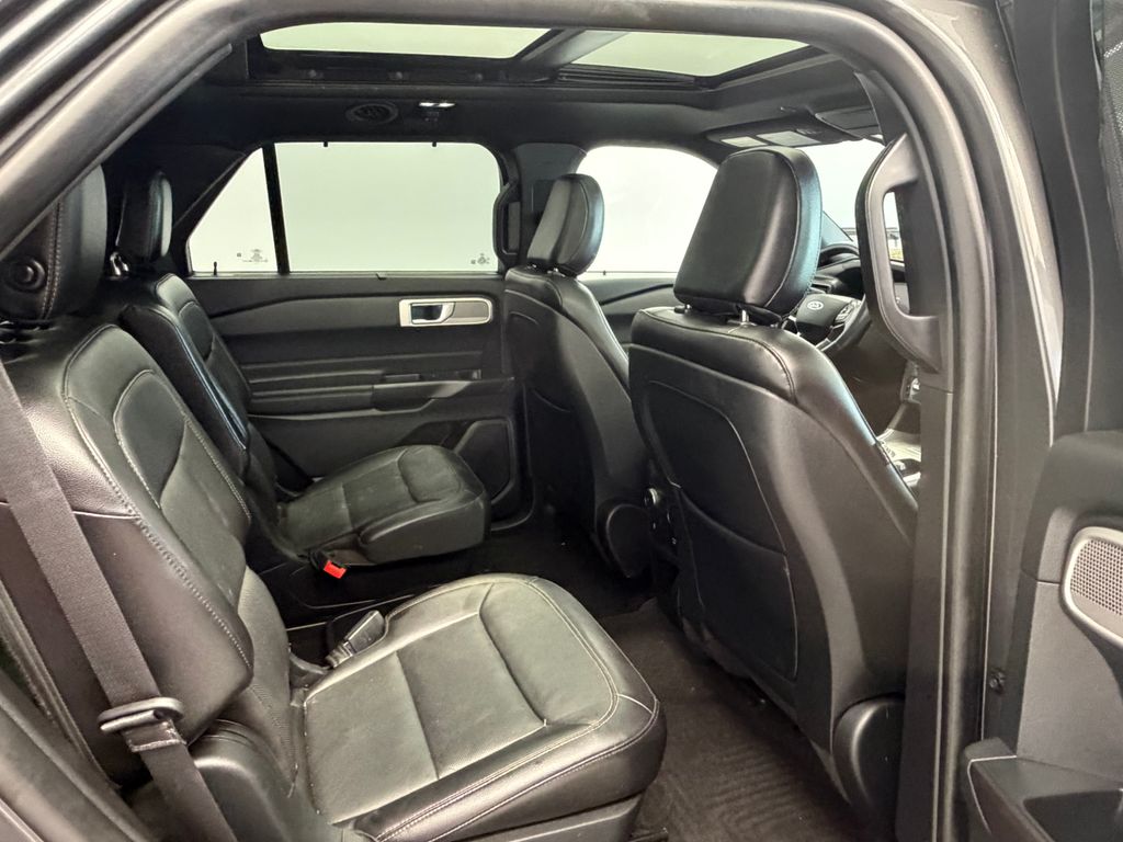 Thumbnail: 2020 Ford Explorer - 23