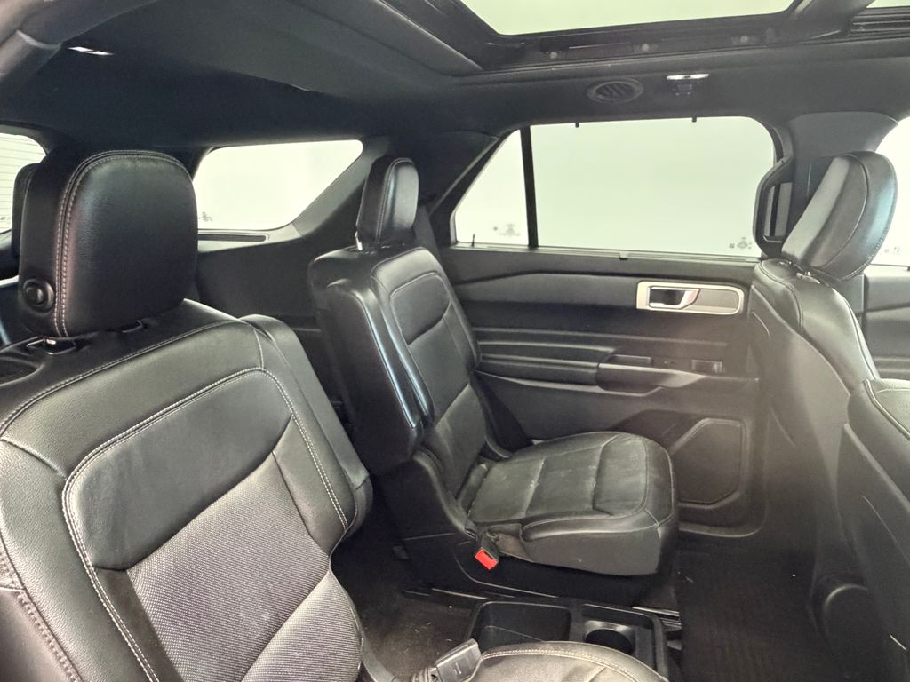 Thumbnail: 2020 Ford Explorer - 24
