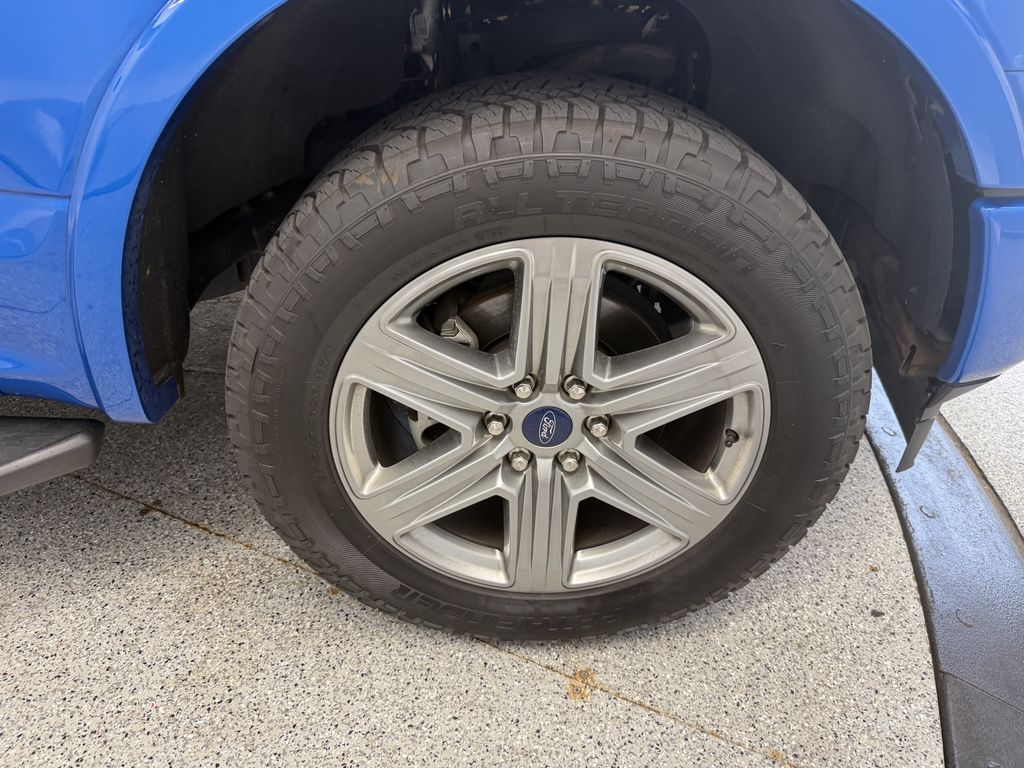 Thumbnail: 2019 Ford F-150 - 8