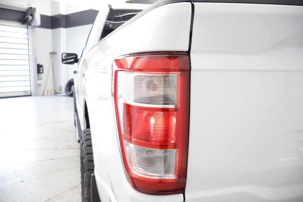Thumbnail: 2021 Ford F-150 - 21